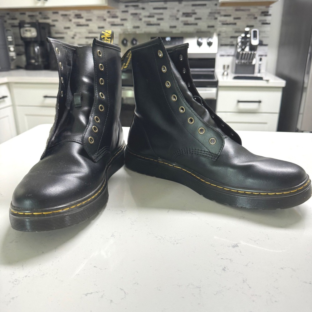 Dr. Martens Zavala Boots Mens 12 Black Leather Lace Up Combat Boots AW004
